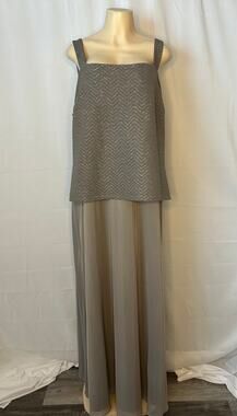 Onyx Nite 24W Gray Shimmer Chiffon Layered Evening Dress Gown formal